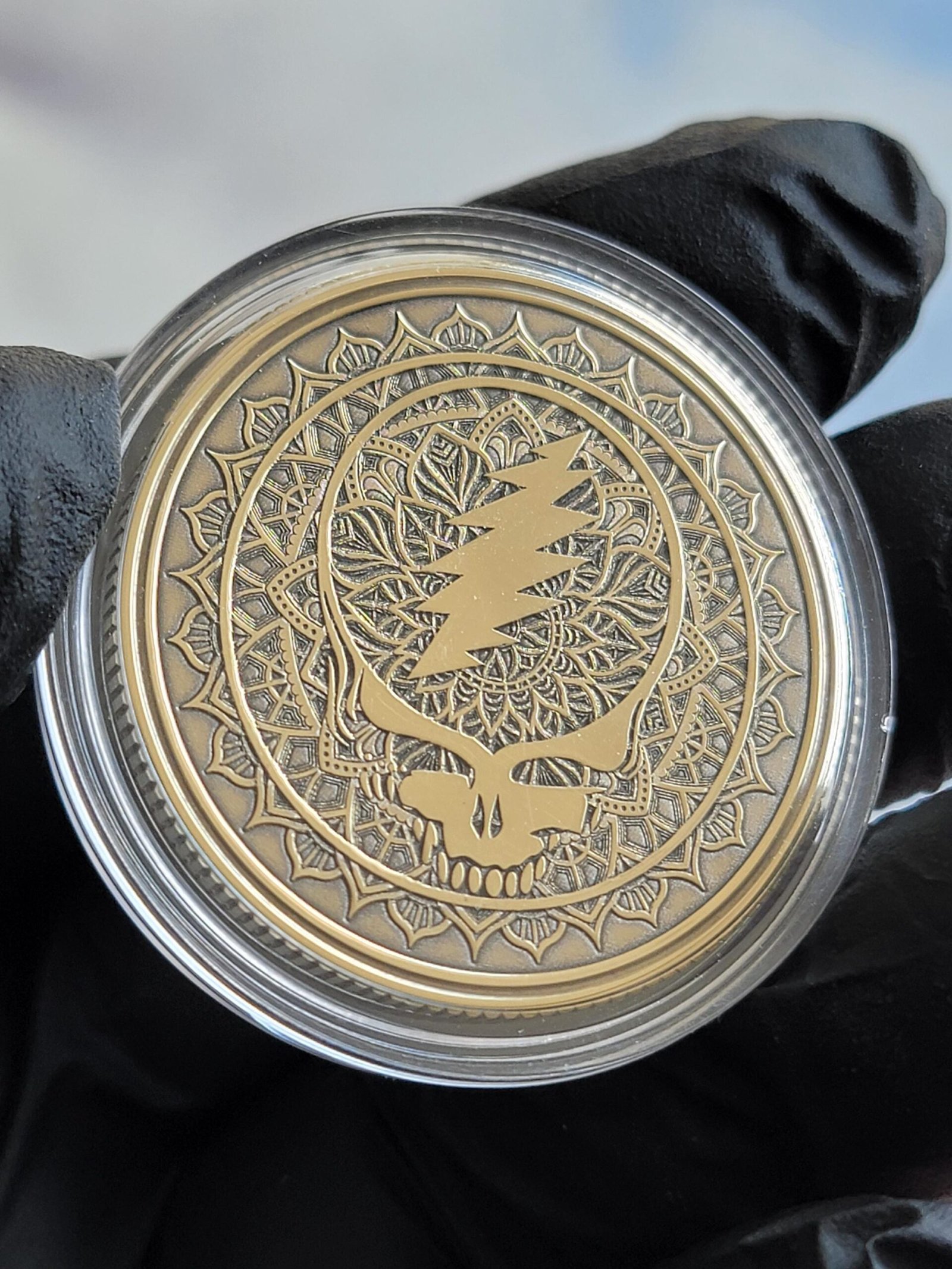 40mm x 3mm brass Stealie Mandala Recovery Anniversary Medallion - Image 4