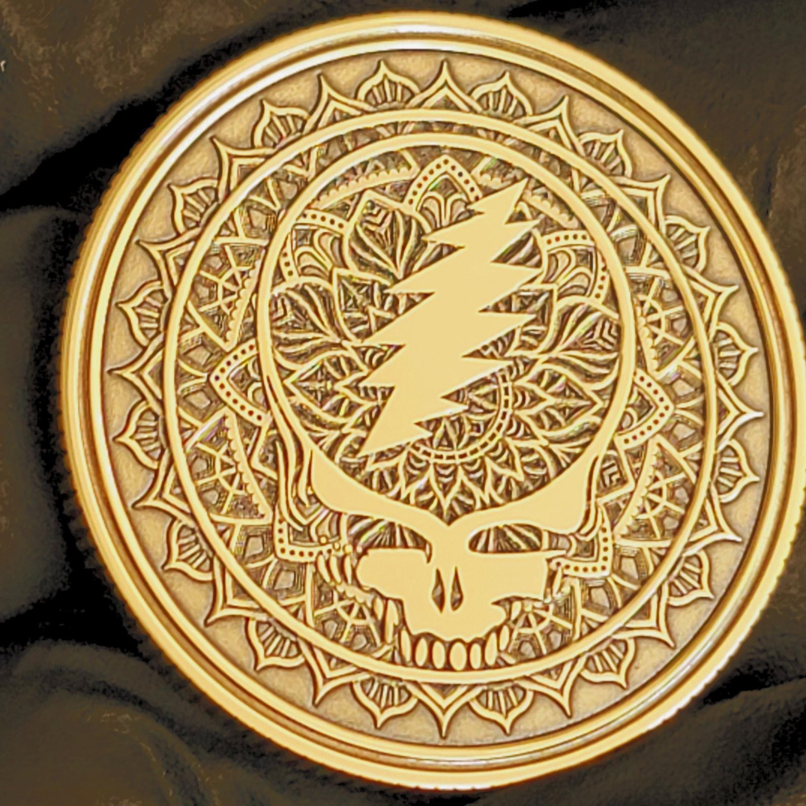 40mm x 3mm brass Stealie Mandala Recovery Anniversary Medallion - Image 2